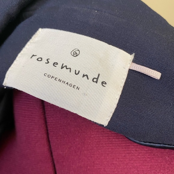 Blue blazer - Picture 3 of 4